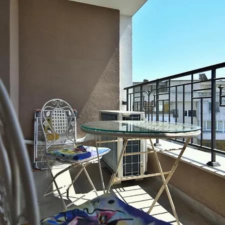 Chaika 203 Apartamento