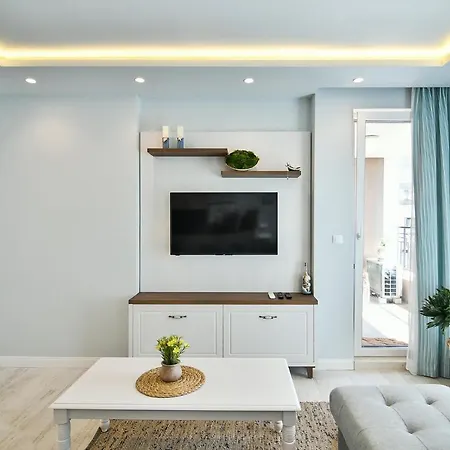 Chaika 203 Apartamento *