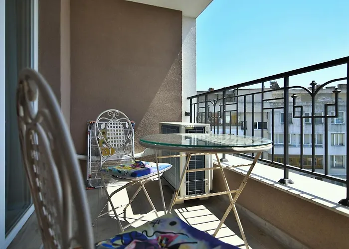 Chaika 203 アパート